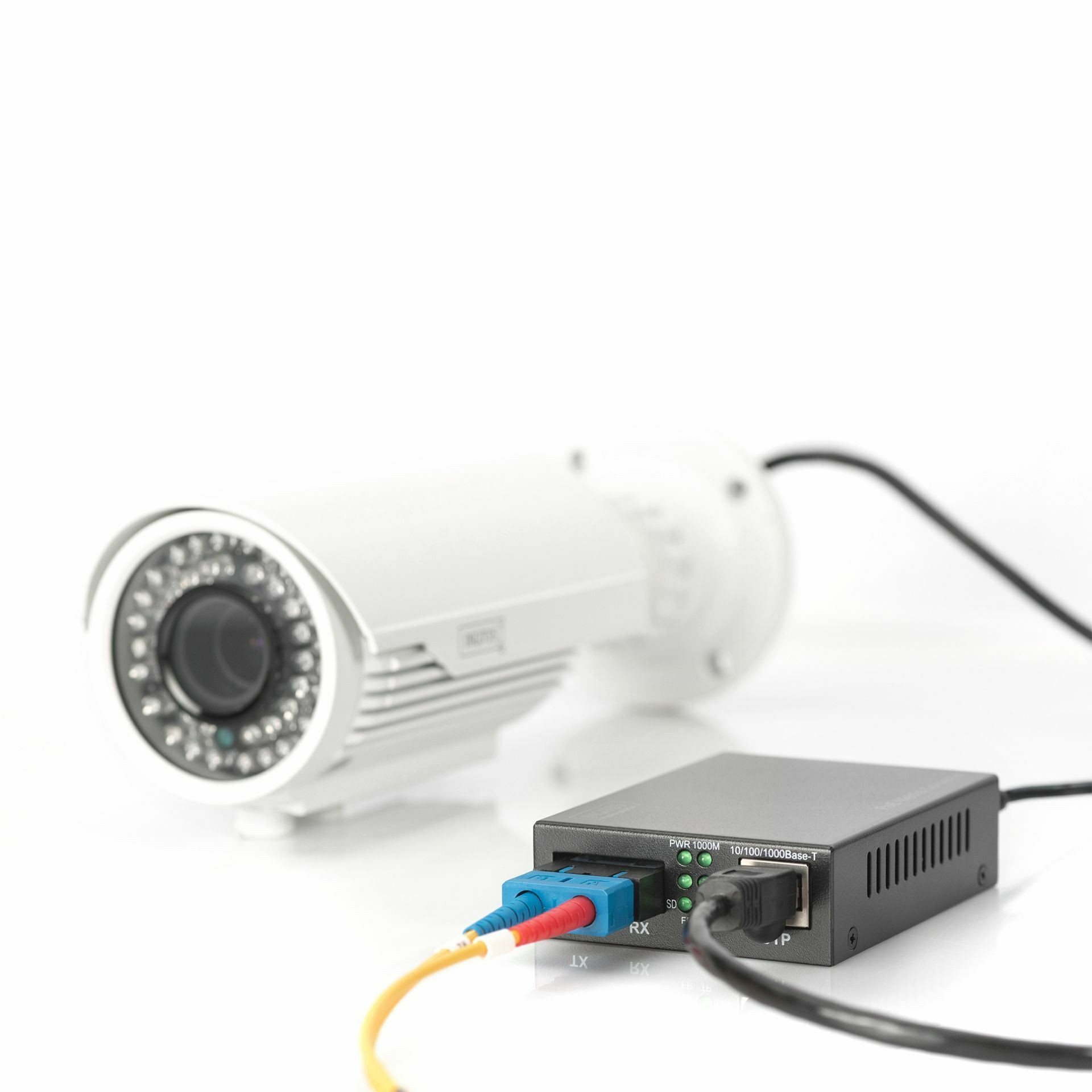Digitus pretvornik FO-UTP PoE 10/100/1000 SC MM DN-82150