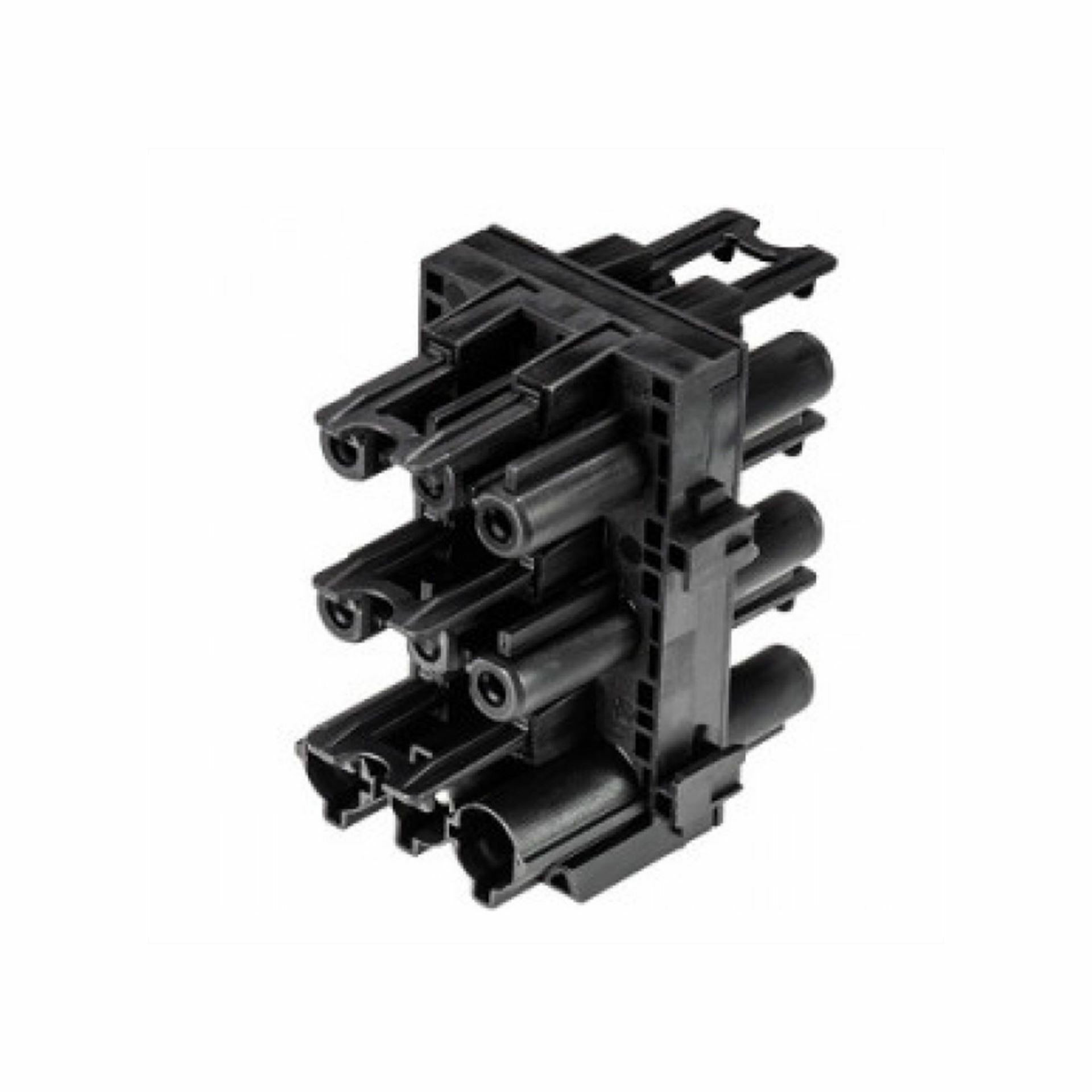 Bachmann adapter GST 18 1x In 5x Out 375.541