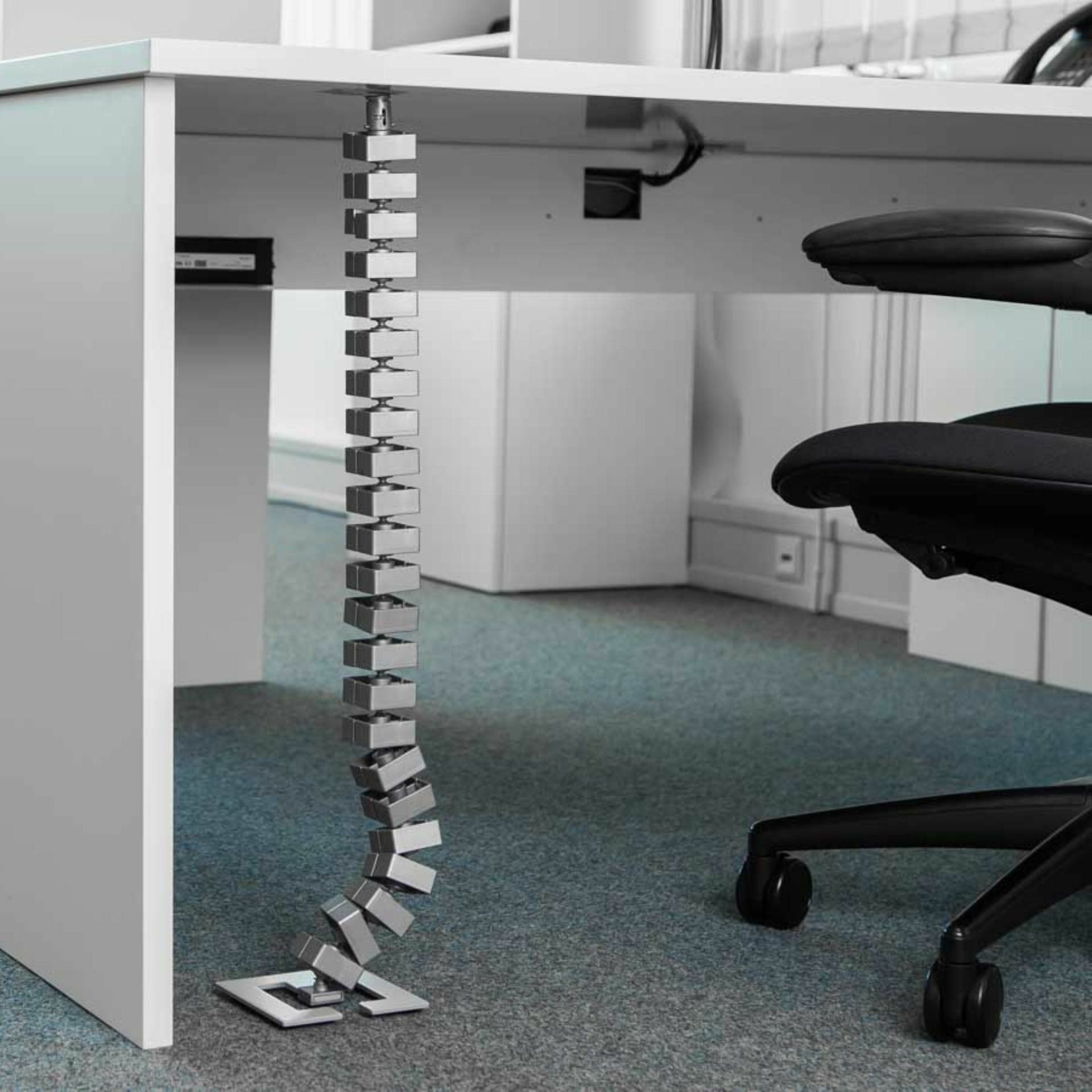 Bachmann organizator kablov Quadro SET srebrn 930.017